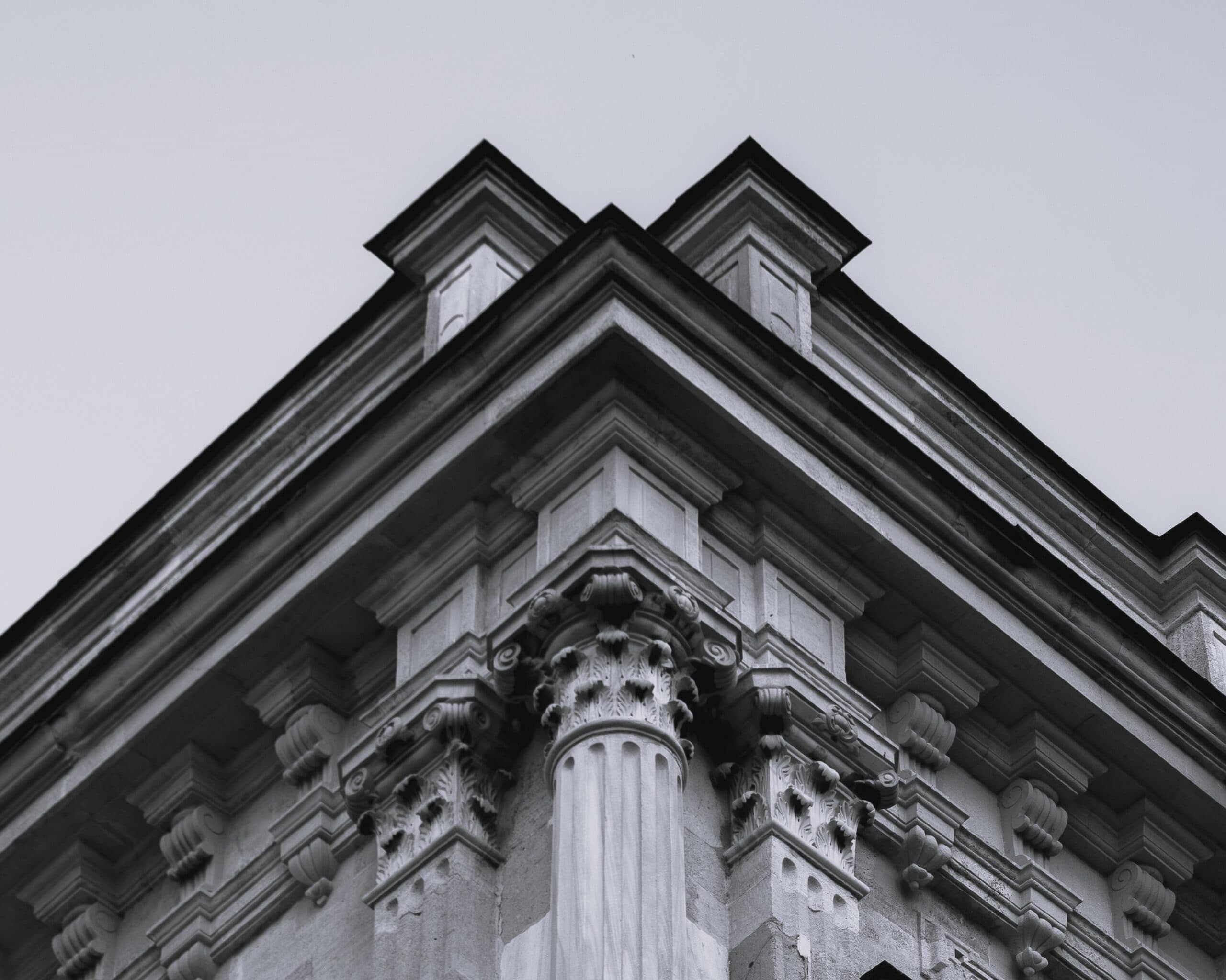 Beneath the Fund: How Serious Capital Is Reading the Tokenization Forecasts